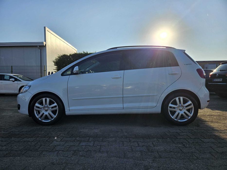 VOLKSWAGEN Golf Plus 2012 — imagine 3