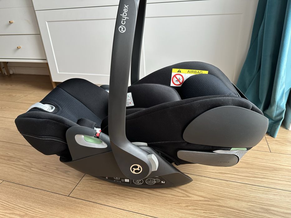 Scoică auto Cybex Cloud T i-Size Plus + adaptoare carucior + husă vară | stare foarte bună