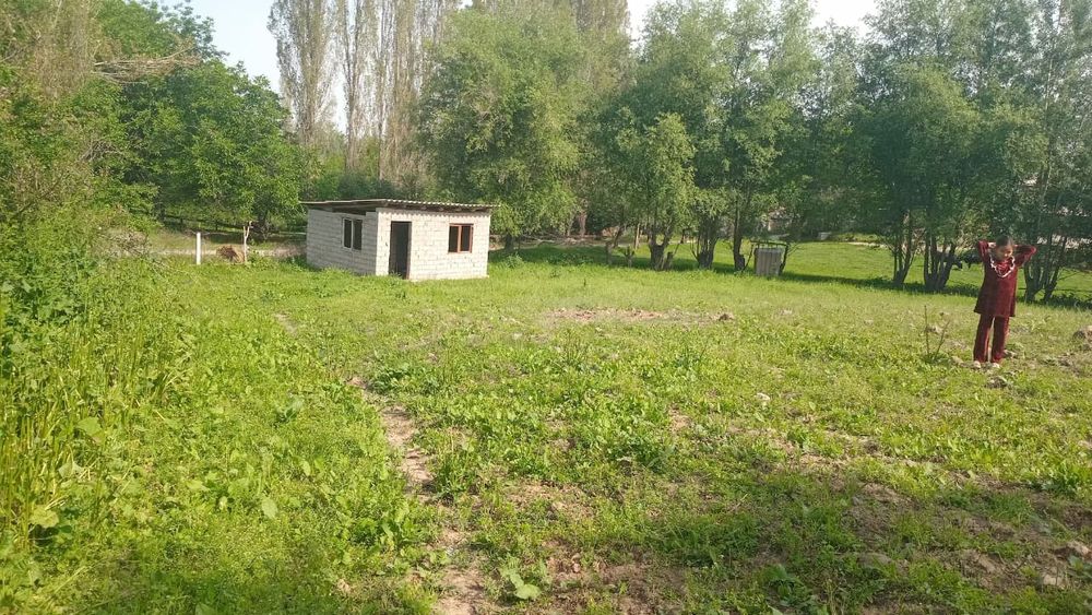 Участка сотилади