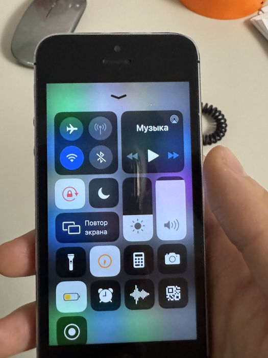iPhone 5s в хорошем состоянии