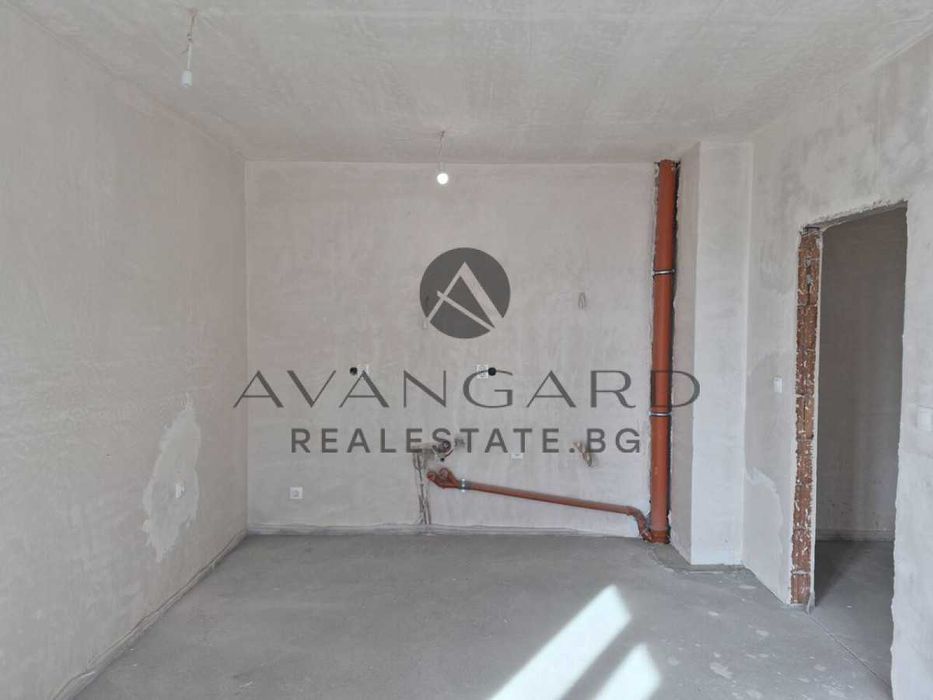 Продава се Двустаен апартамент в Пловдив, Тракия - 74 кв.м за 884 €/кв.м - Снимка #1