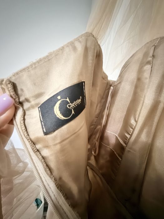 Бежова рокля  Christine fashion