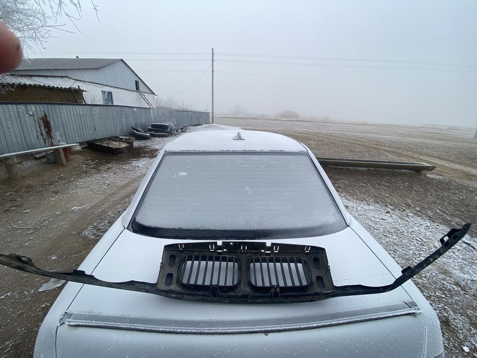 BMW Е34 передный решетка