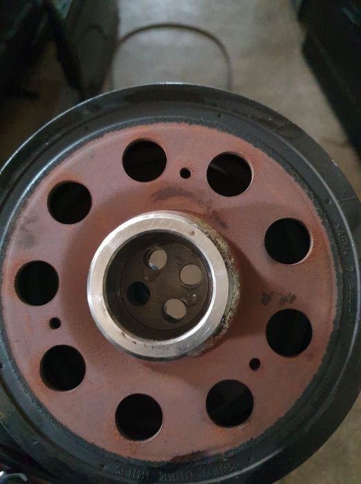 Fulie vibrochen BMW F20 F30 F32 F36 F07 F10 F11 F25 2.0d 8512072 OEM