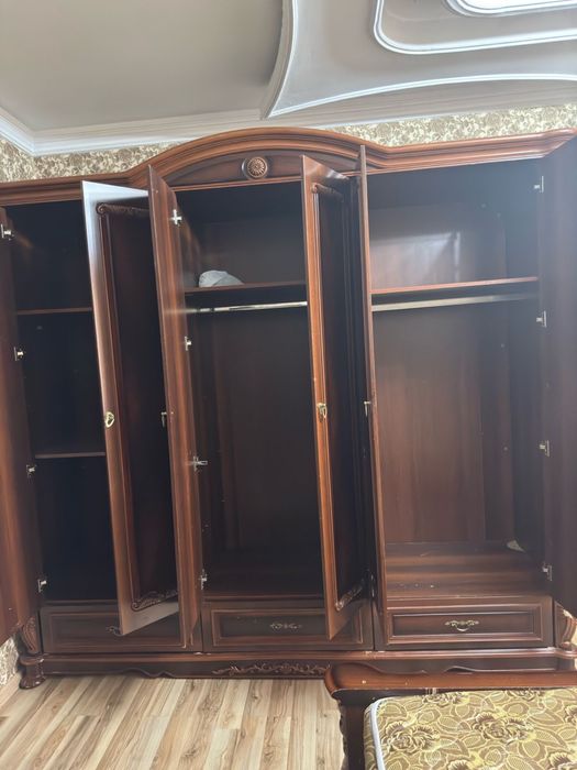 Продам Мебель спальня