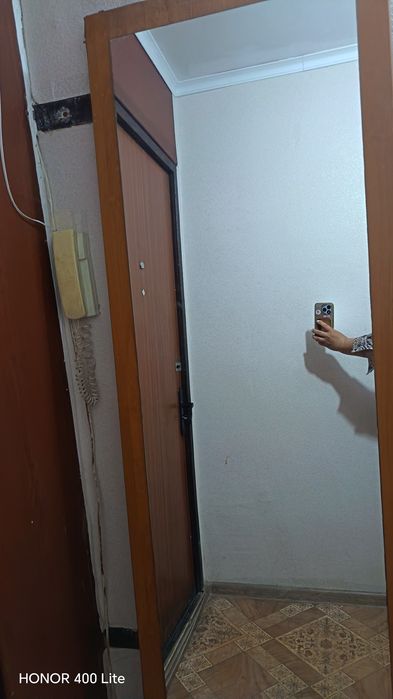 Продам б/у зеркало.