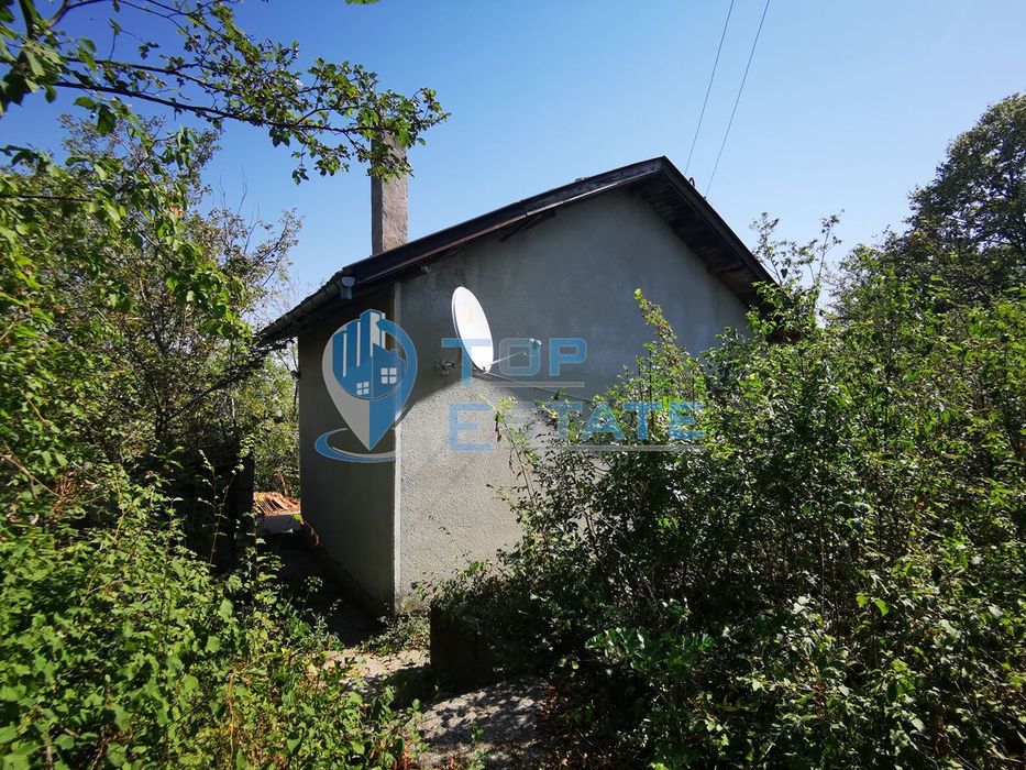 Двуетажна вила с панорамна гледка в село Арбанаси, област Велико Търн