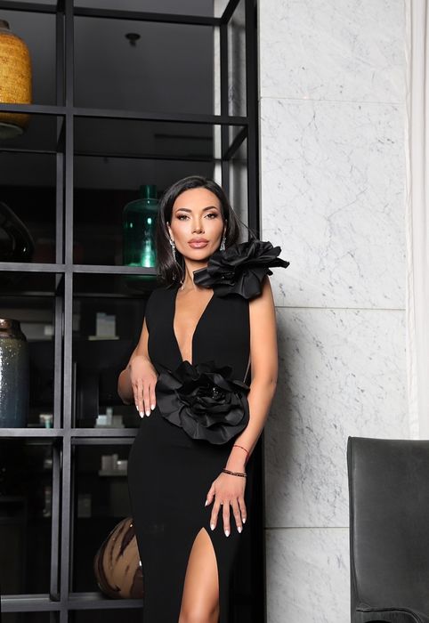 Рокля Black Dhalia