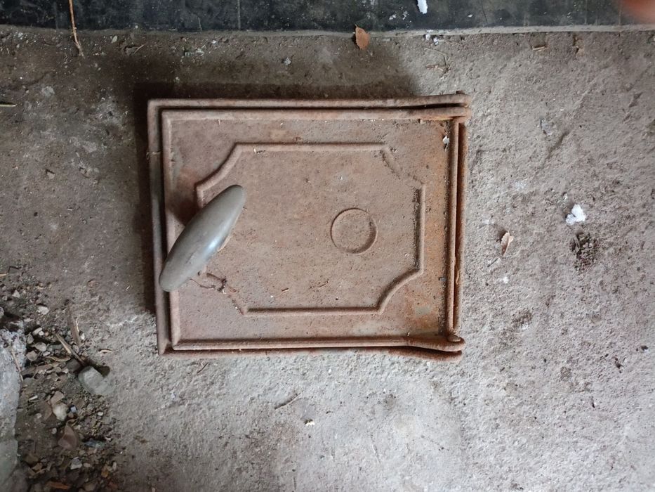 Продам плиту на печку и дверцы