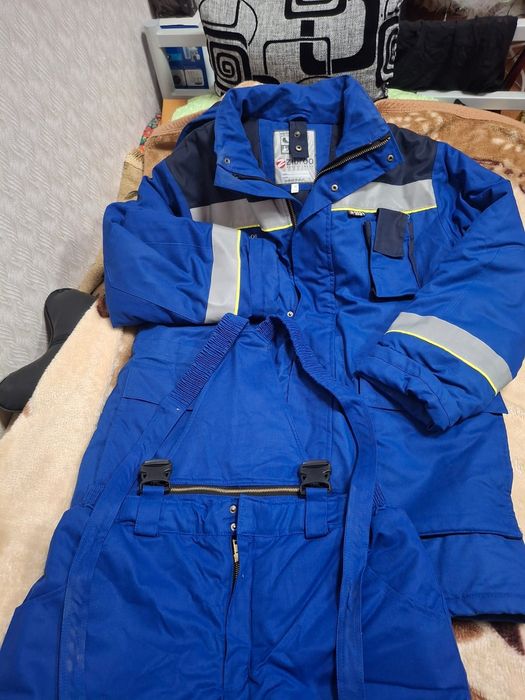 Рабочий одежда в хорошем состоянии