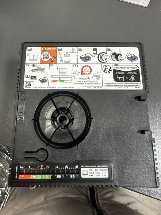 Оригинален компресор за гуми + лепило