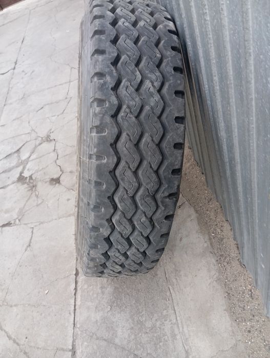 Продам шины грузовые