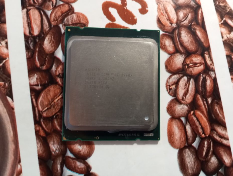 Продам i7 процессор