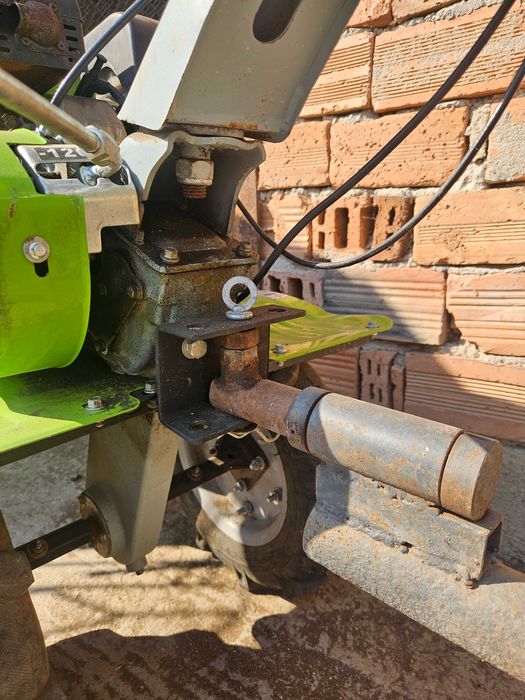 Мотофреза GARDENIA GD 500 B3 M. 7HP . Продава се комплекп к ремарке! Много запазени. 2021г.