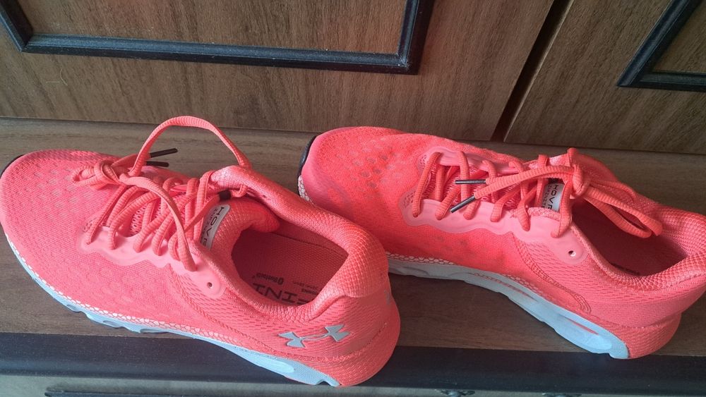 Under Armour Honor Infiniti.