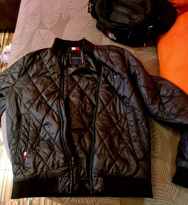 Яке бомбър Tommy Hilfiger