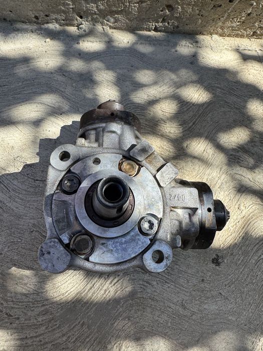 Pompa injectie bmw  530 , f 10 f 01 x5 x6 245 cp