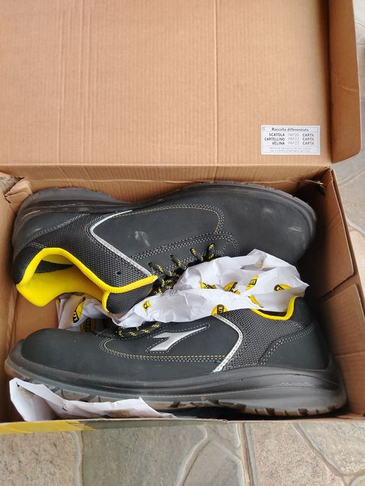 Bocanci de lucru mărimea 46