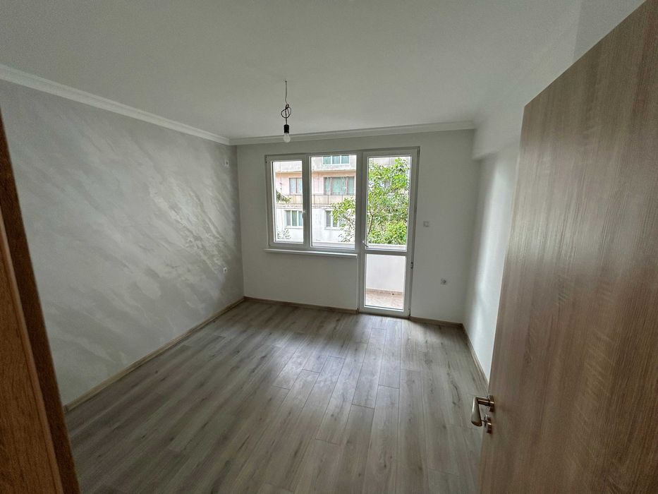 Продава се Тристаен апартамент в Велико Търново, Център - 96 кв.м за 1365 €/кв.м - Снимка #10