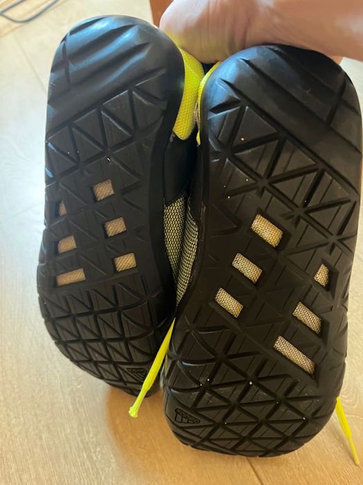 Vand incaltaminte Adidas barbati