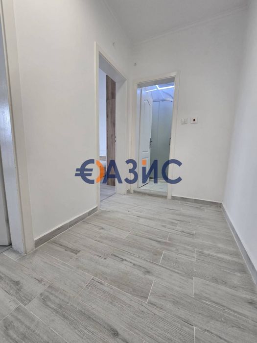 Продава се Двустаен апартамент в к.к. Слънчев бряг - 80 кв.м за 555 €/кв.м - Снимка #10