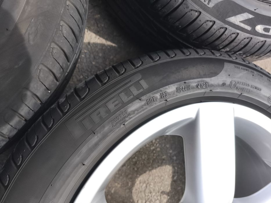 205/55/17" 4бр Pirelli cinturato P7,dot4121,7mm