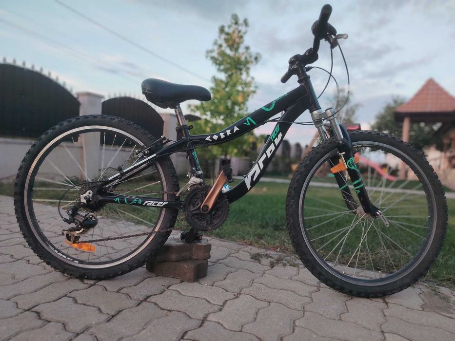 Bicigleta copii 7-10 ani