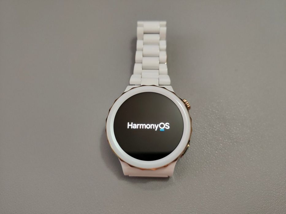 Huawei watch GT 3 Pro 43mm (FRG-B19) White Ceramic Strap Gold