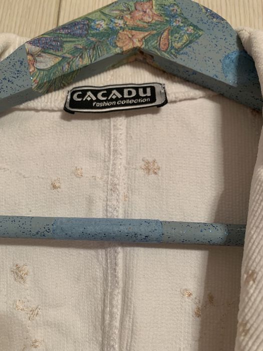 Сако от бяло кадифе