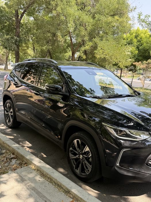 2024 Tracker 2 Premier +