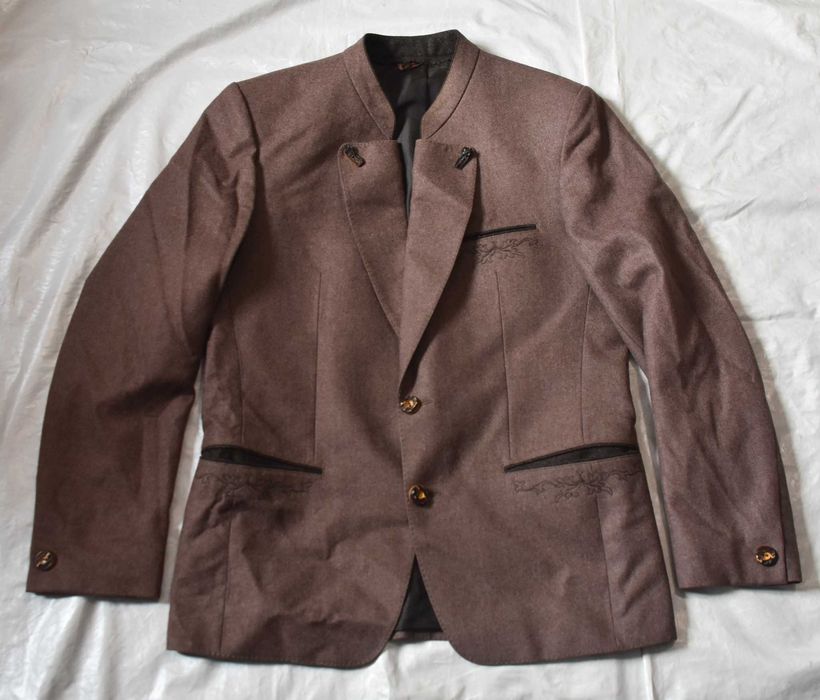 Costum Hugo Boss   Lana barbati Nr 50 cadou