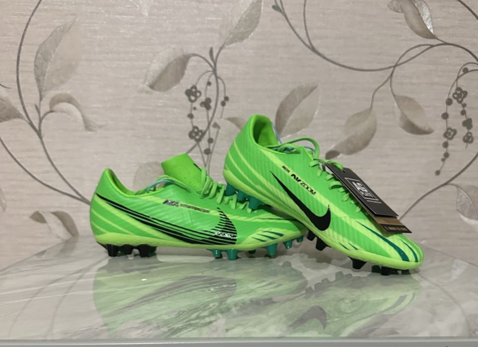 Новые кроссовки