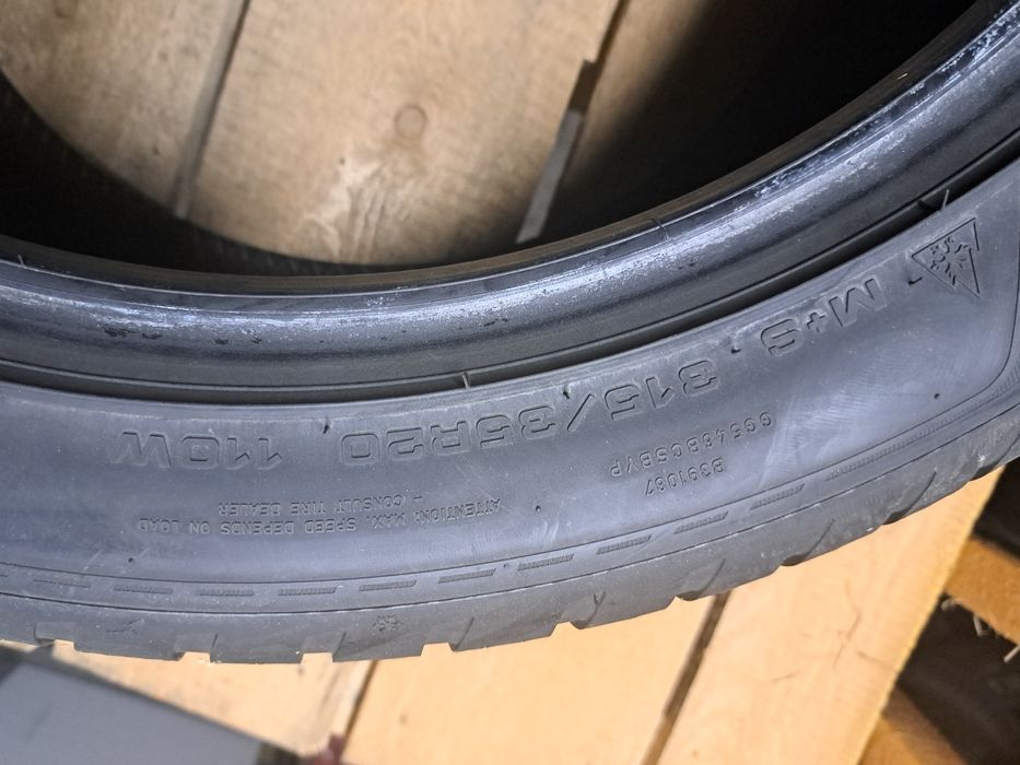 O anvelop 315/35 R20 Goodyear 4seasons