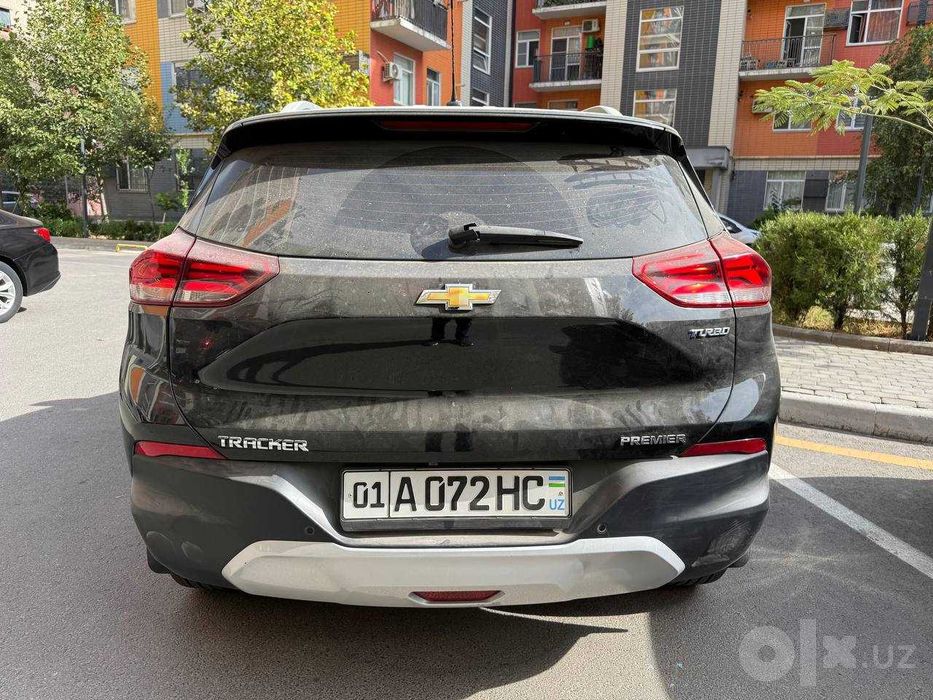 Chevrolet Tracker Premier sotiladi