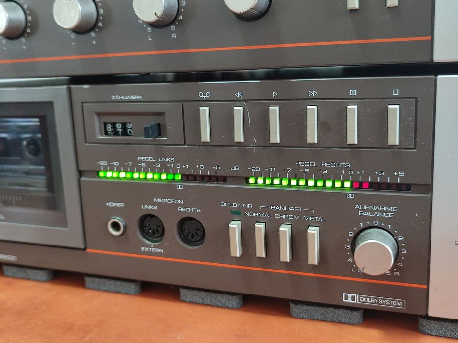 Linie audio Universum