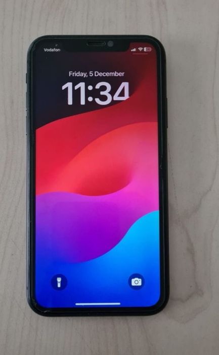 Vand Iphone 11 perfect funcțional