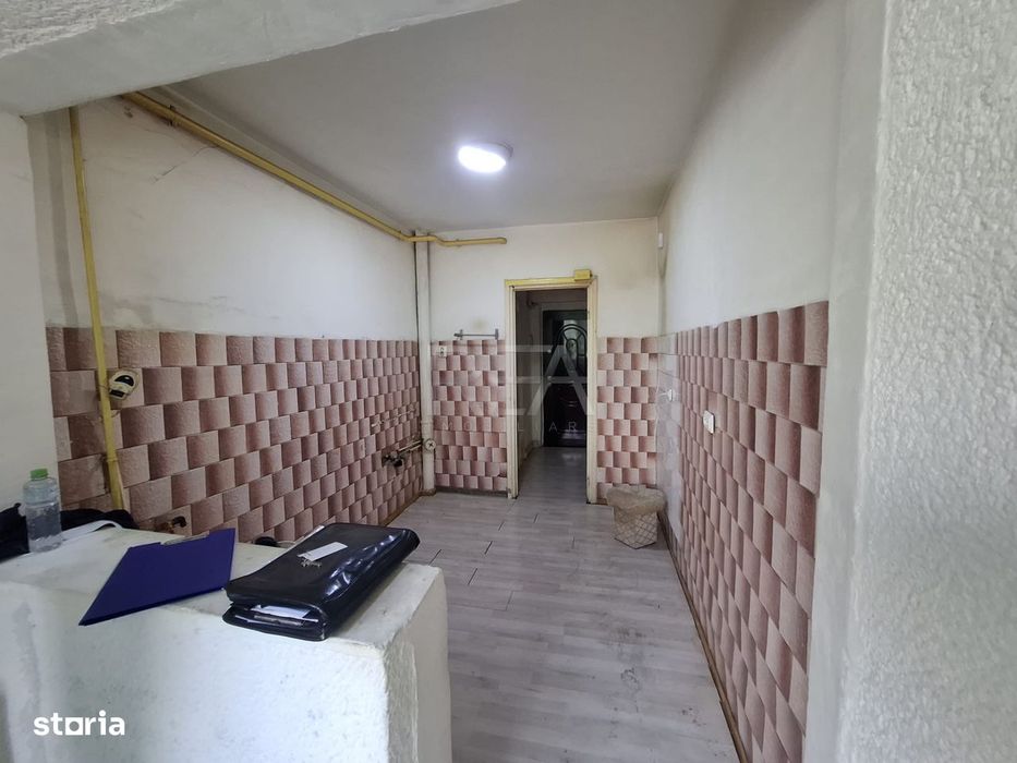 3 camere, et 1/10, 76mp, anvelopat-Gorjului/Veteranilor
