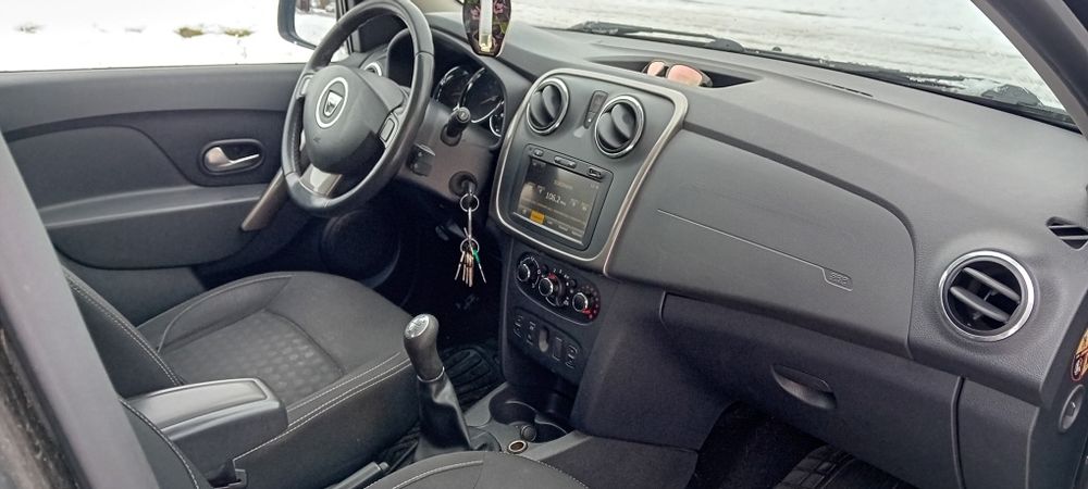 Dacia Sandero 0.9 an fab 2014