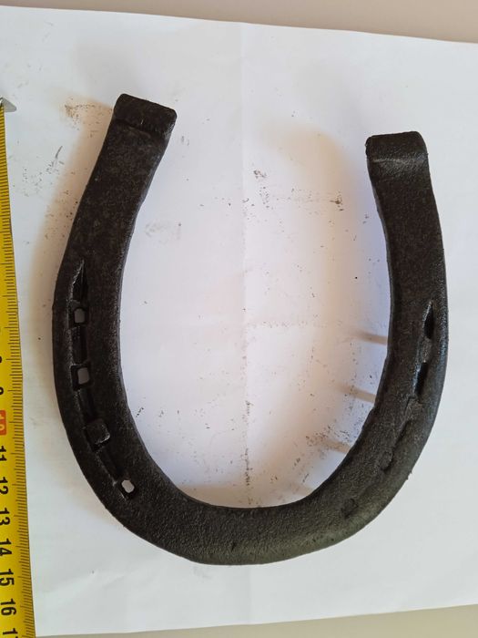 Подкова кована антик на щастие и късмет