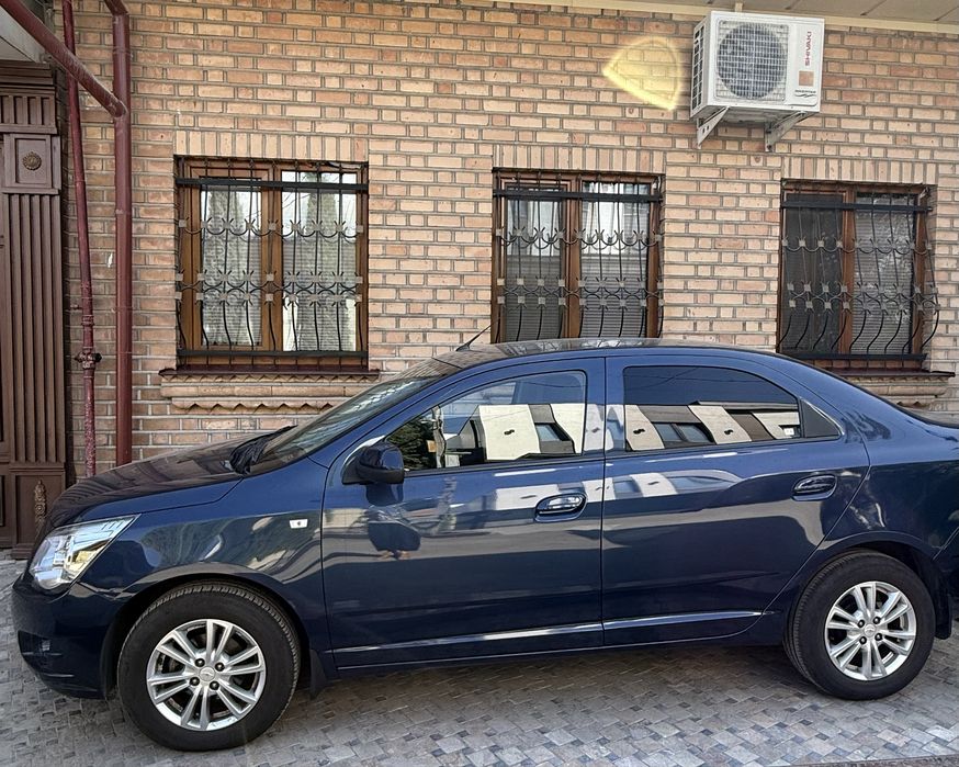 Cobalt автомобиль сотилади