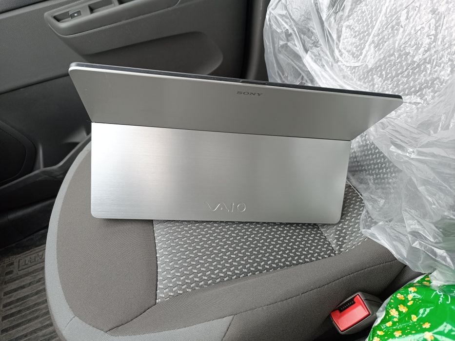 Sony Vaio Fit 16A core 5-4200