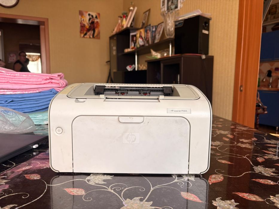 Принтер HP LaserJet P1005