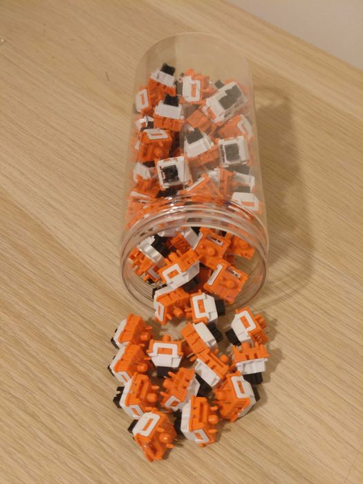 Leobog Space Crystal - Switch-uri Mecanice Liniare - Set 91 Bucati