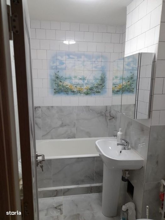 Apartament 3 camere Tineretului langa parc si metrou.