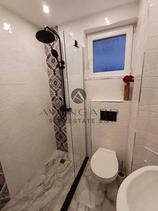 Продава се Тристаен апартамент в Пловдив, Кършияка - 65 кв.м за 3060 €/кв.м - Снимка #9