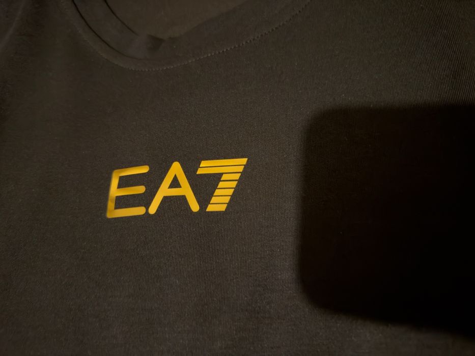 Tricou EA7 Emporio Armani negru logo auriu, XXL