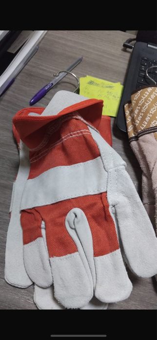 Перчатки рабочи монтажный коженый