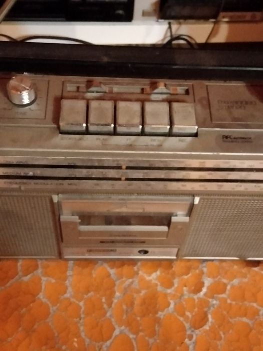 Radiocasetofon Phonola