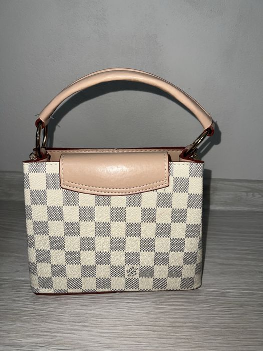 Poseta Louis Vuitton noua