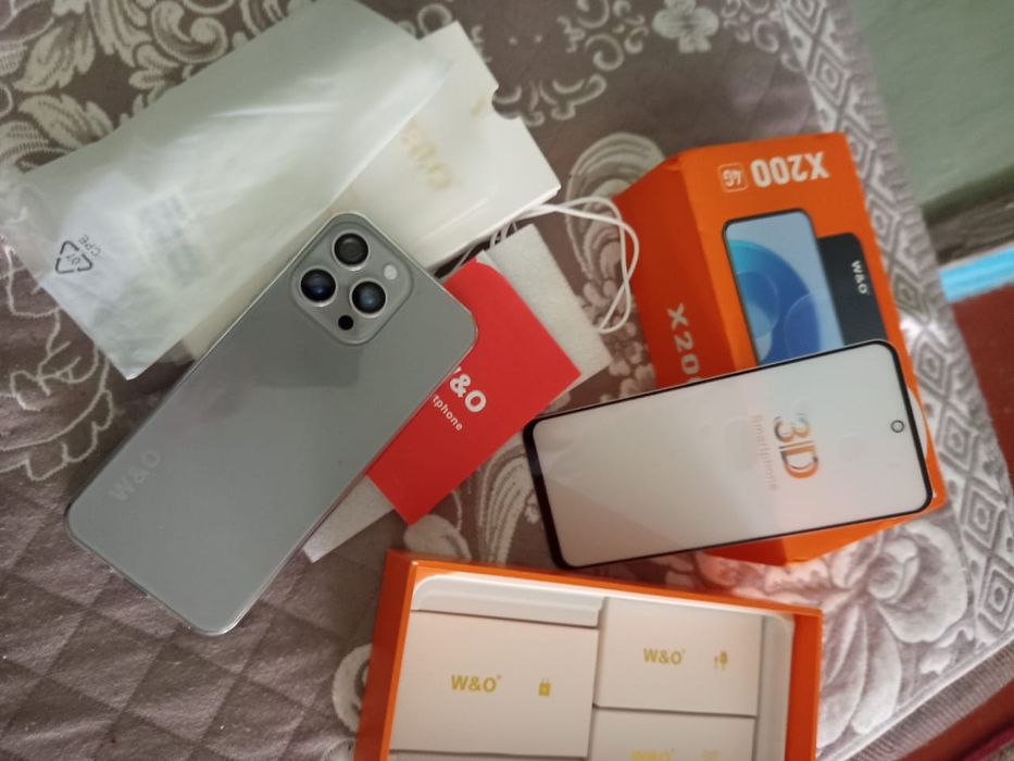 Продам телефон новый